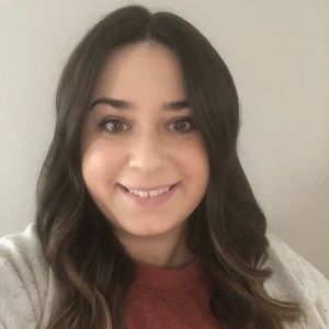 Meet your Posher, Abigail